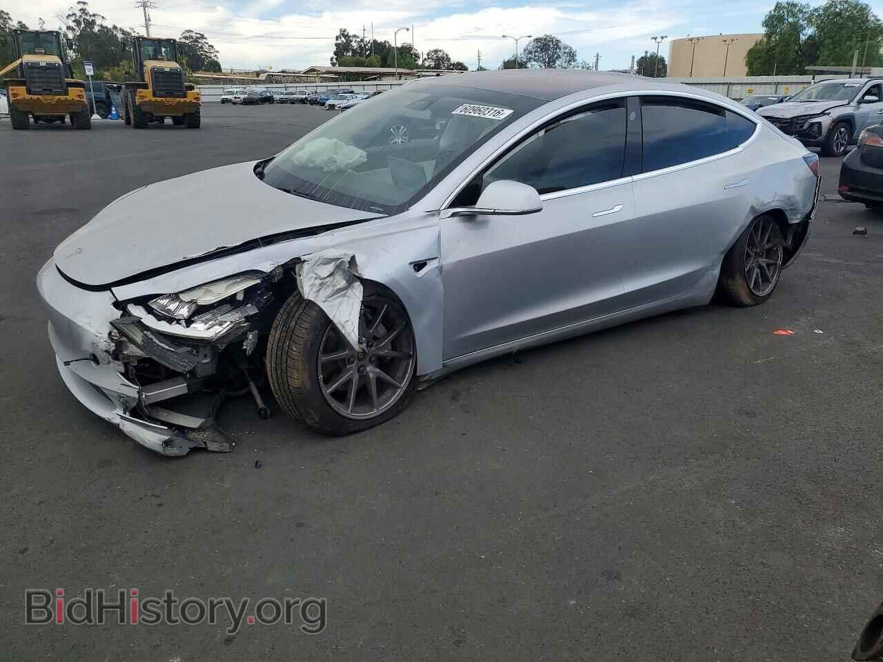 Фотография 5YJ3E1EB7JF099515 - TESLA MODEL 3 2018
