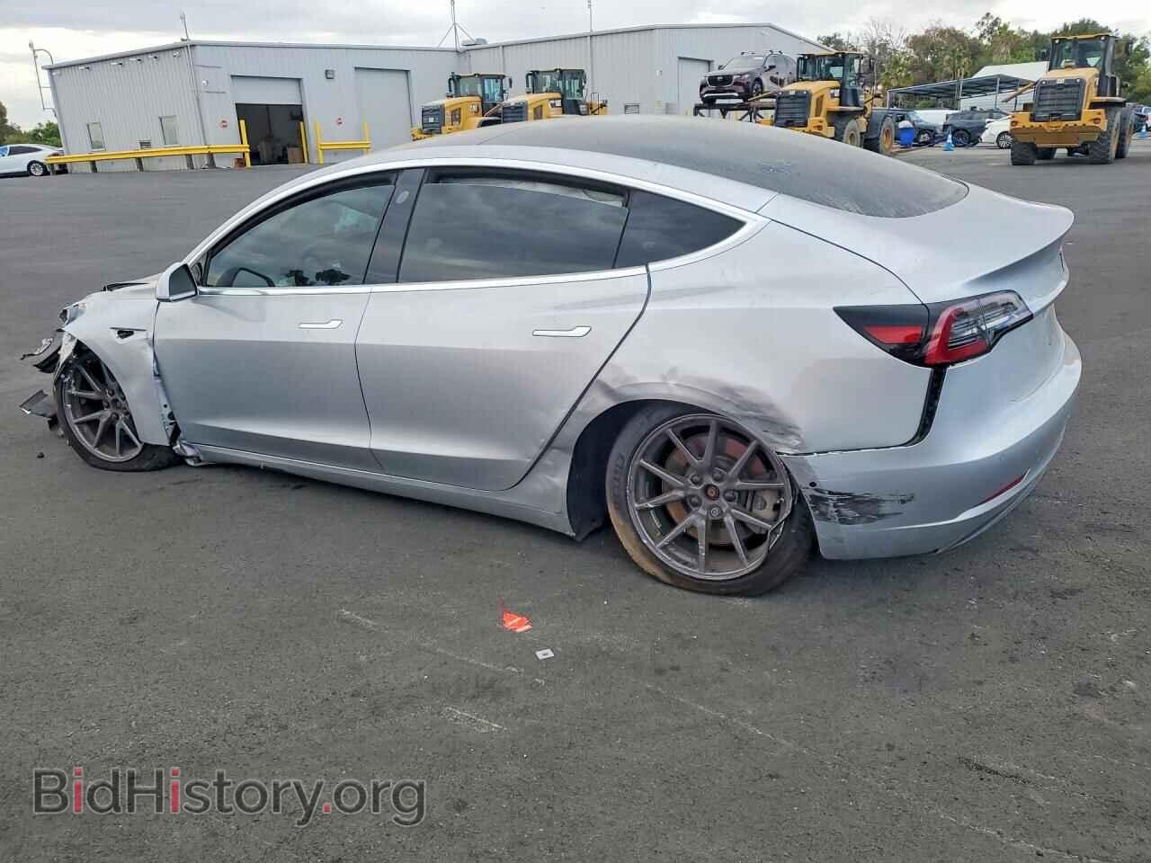 2018 TESLA MODEL 3 - VIN: 5YJ3E1EB7JF099515 - Фото 2