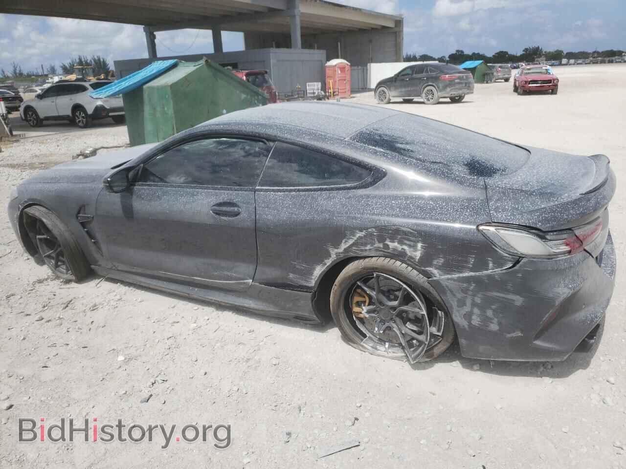 2022 BMW M8 - VIN: WBSAE0C01NCH79637 - Фото 2