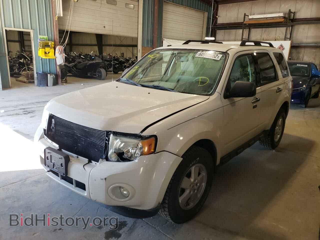 2010 FORD ESCAPE - VIN: 1FMCU9D73AKD32836 - Фото 2