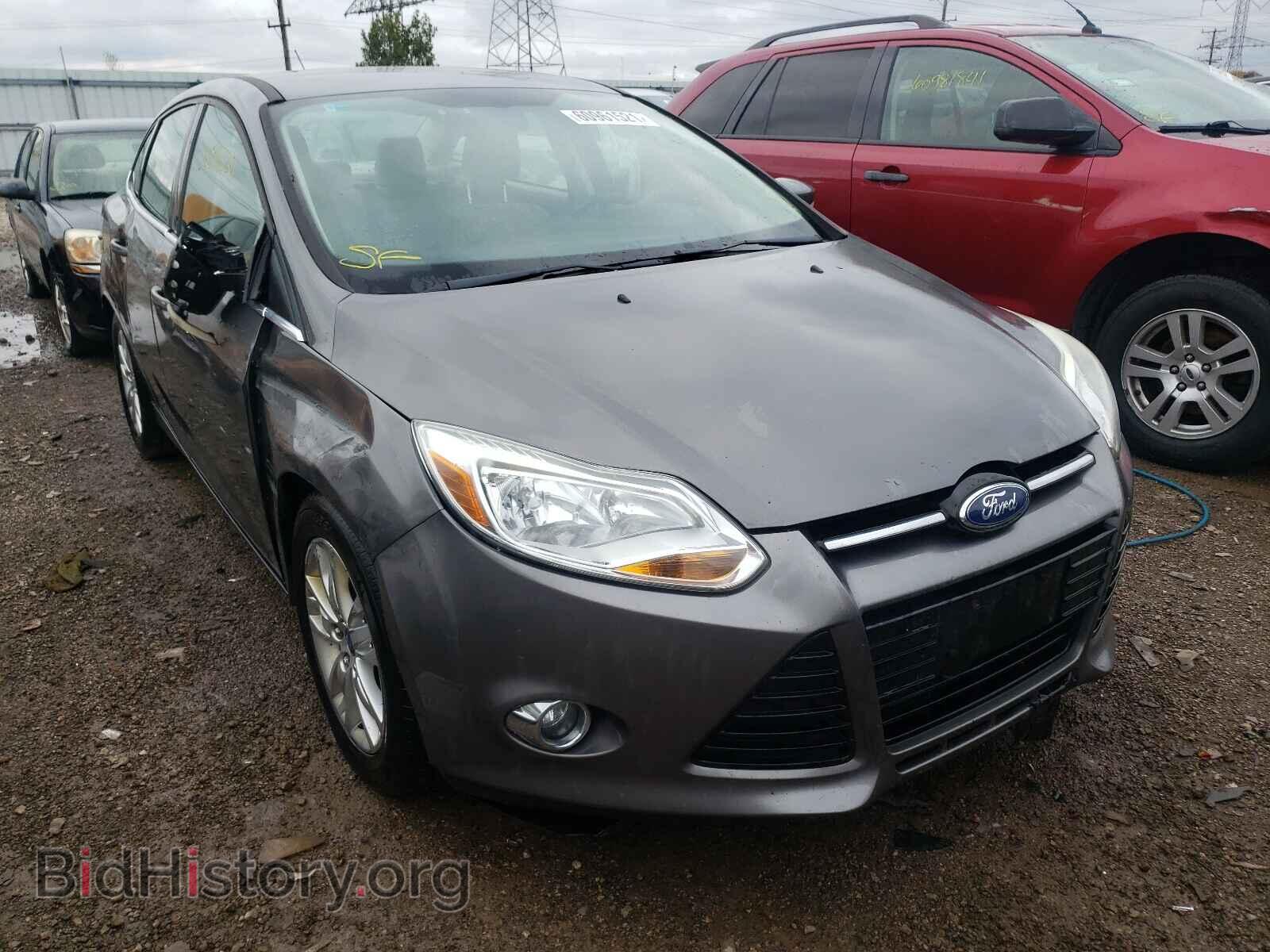 Photo 1FAHP3H27CL197456 - FORD FOCUS 2012