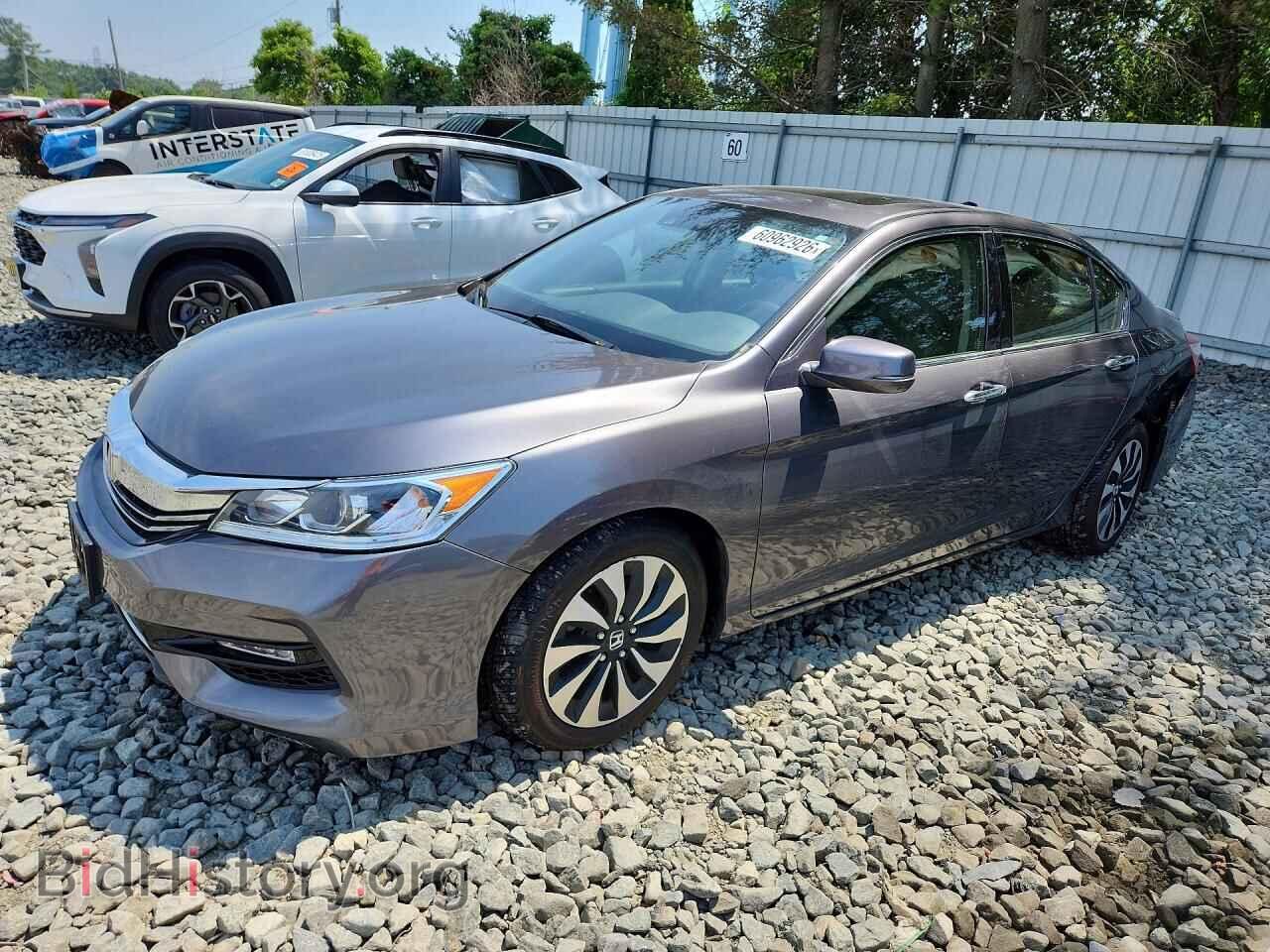 Фотография JHMCR6F51HC002275 - HONDA ACCORD 2017