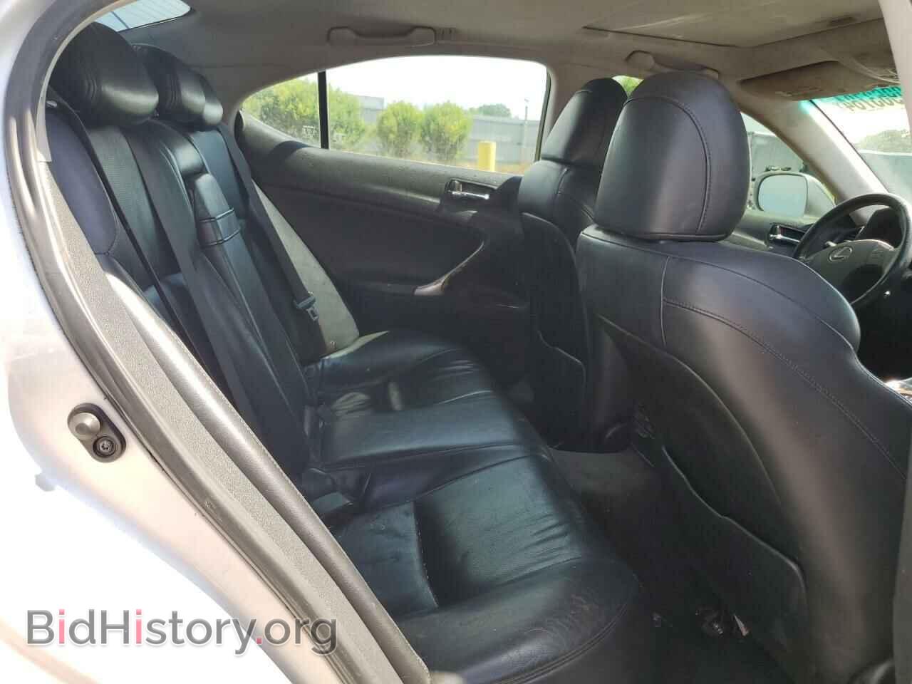 2007 LEXUS IS - VIN: JTHBE262272011822 - Photo 10