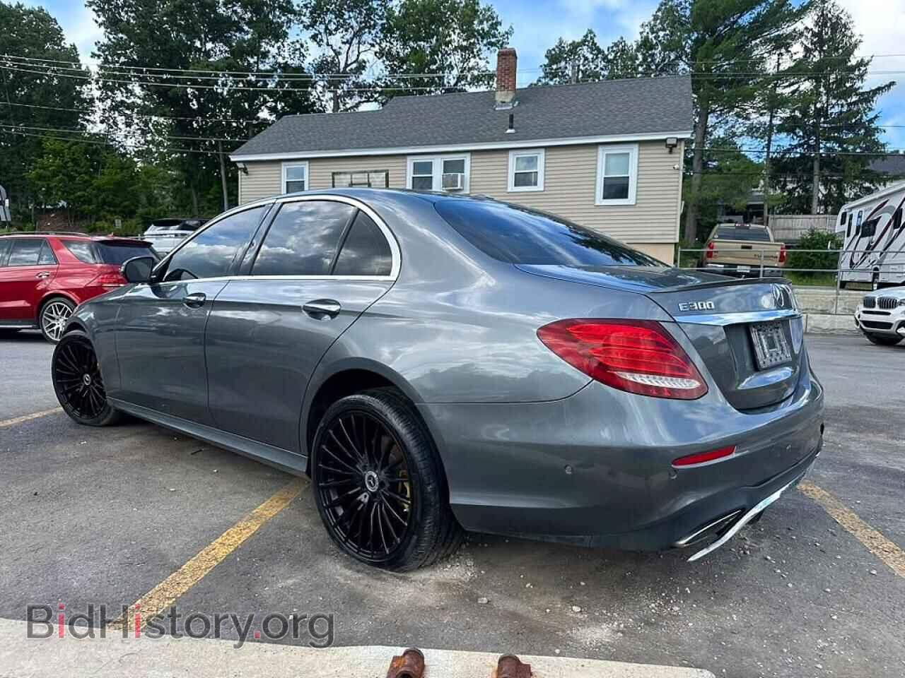 2017 MERCEDES-BENZ E-CLASS - VIN: WDDZF4KB8HA079800 - Фото 2