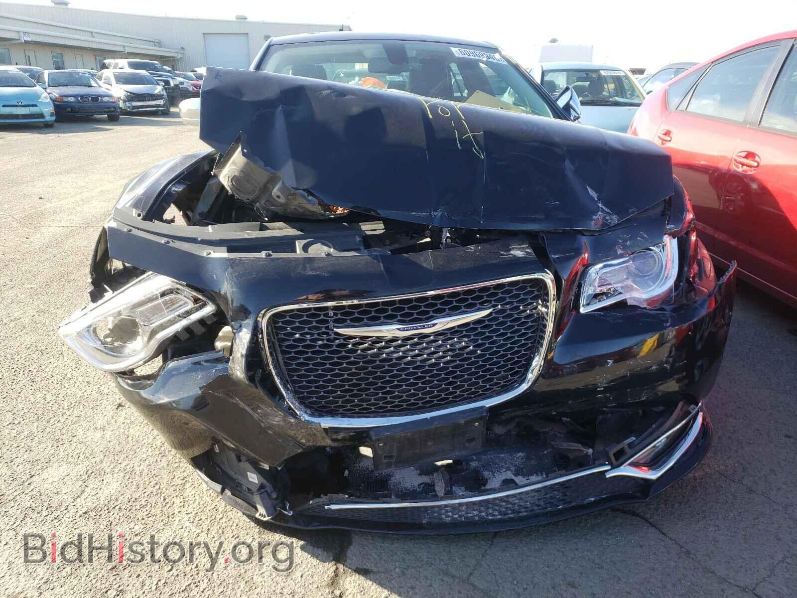 2019 CHRYSLER 300 - VIN: 2C3CCAEG2KH577647 - Photo 9