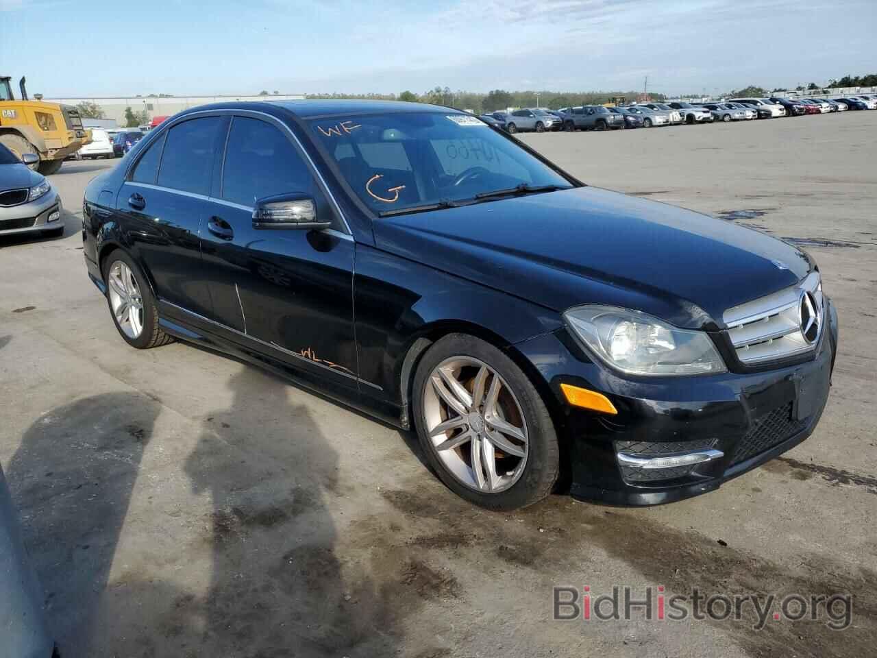 Photo WDDGF8BB0CR200134 - MERCEDES-BENZ C-CLASS 2012