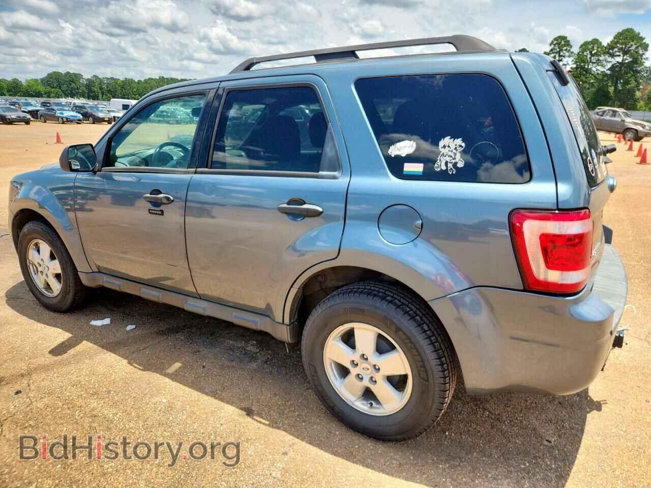 2011 FORD ESCAPE - VIN: 1FMCU0DG0BKC52844 - Photo 2