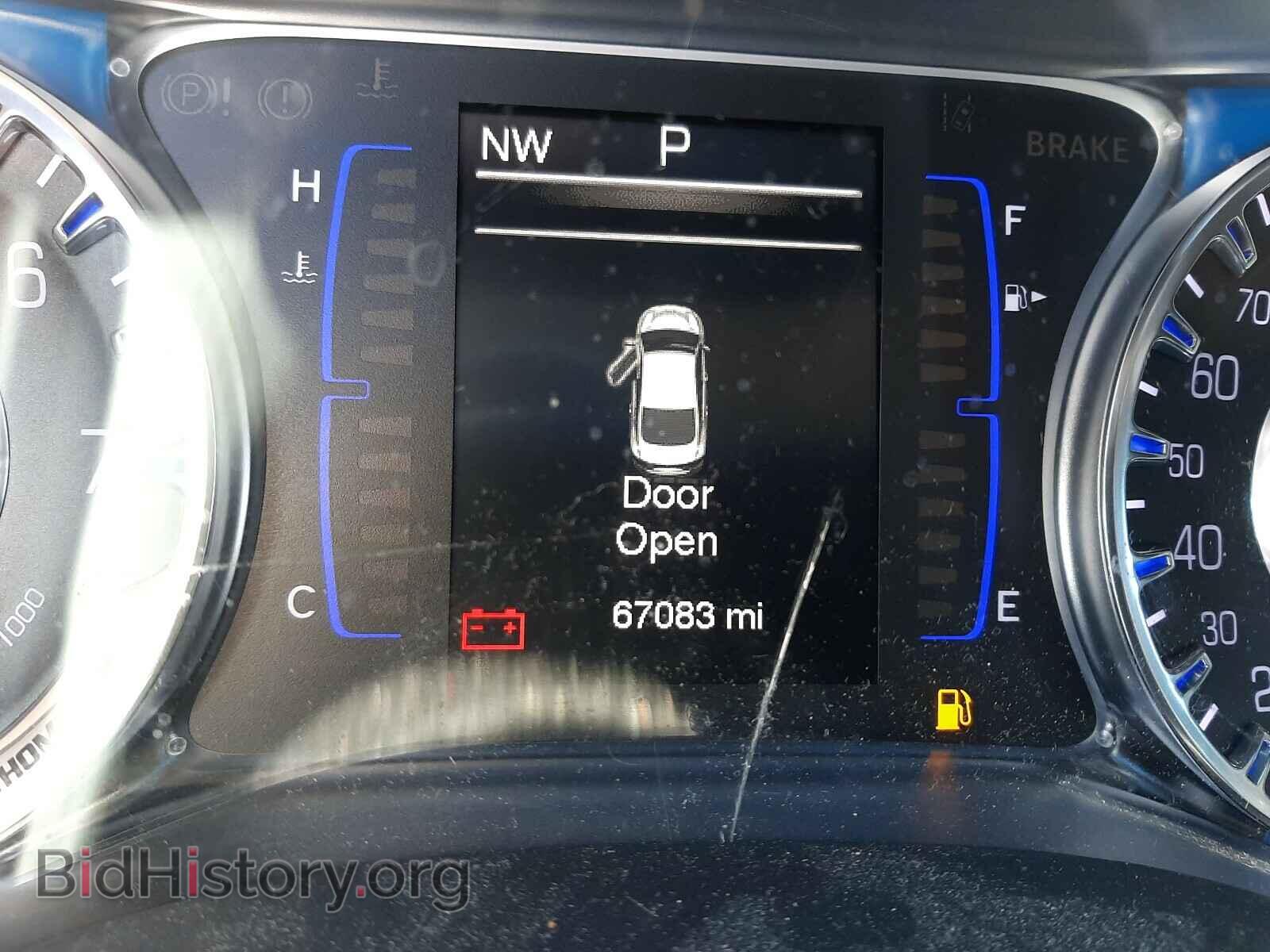 2016 CHRYSLER 200 - VIN: 1C3CCCAB8GN116019 - Фото 8