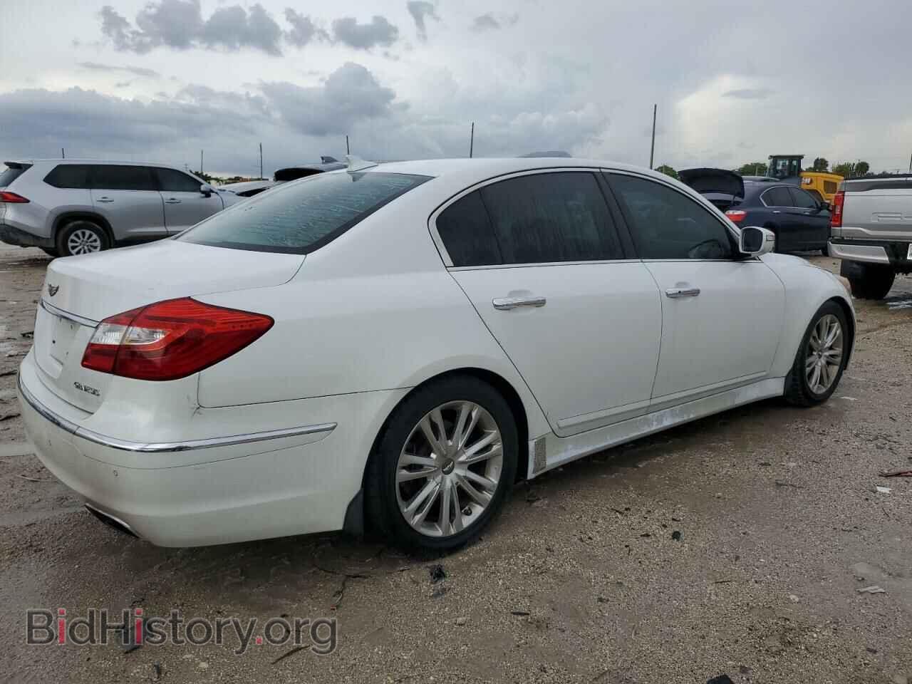 2012 HYUNDAI GENESIS - VIN: KMHGC4DD3CU207209 - Фото 3