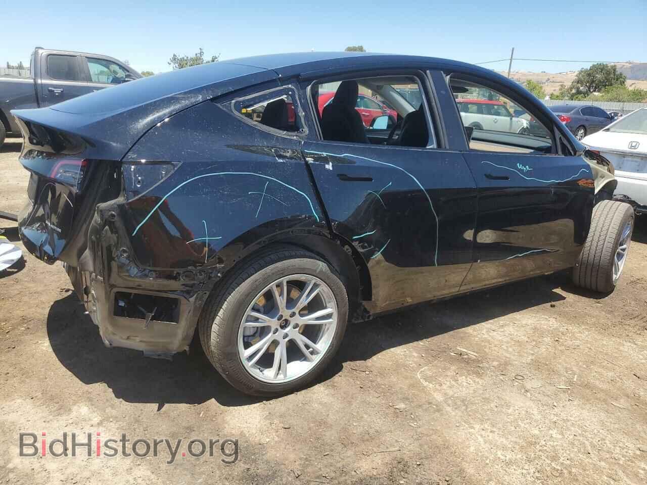 2024 TESLA MODEL Y - VIN: 7SAYGDEE0RF987775 - Фото 3