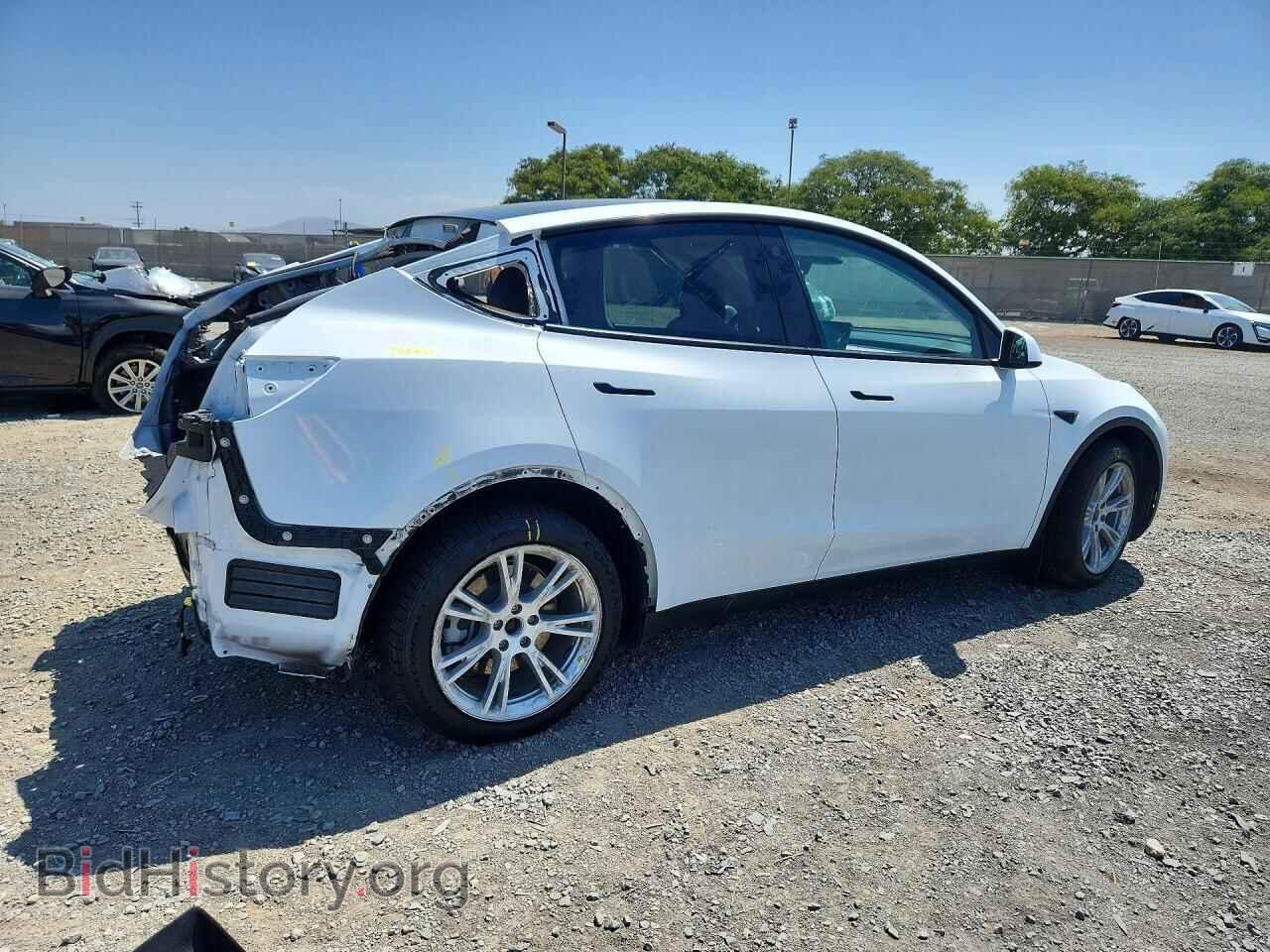 2022 TESLA MODEL Y - VIN: 7SAYGDEE9NF364276 - Фото 3