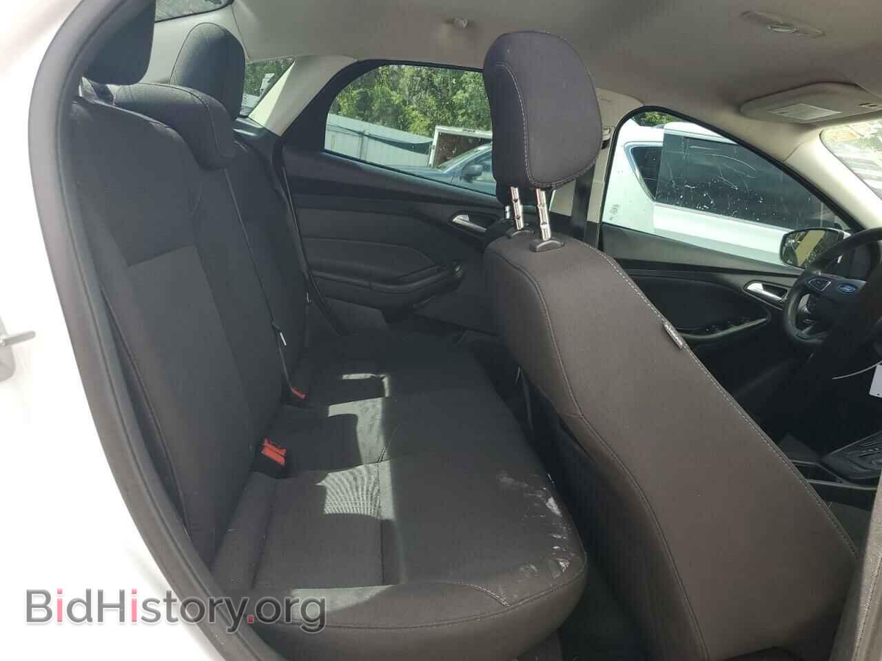 2018 FORD FOCUS - VIN: 1FADP3F23JL201968 - Photo 10