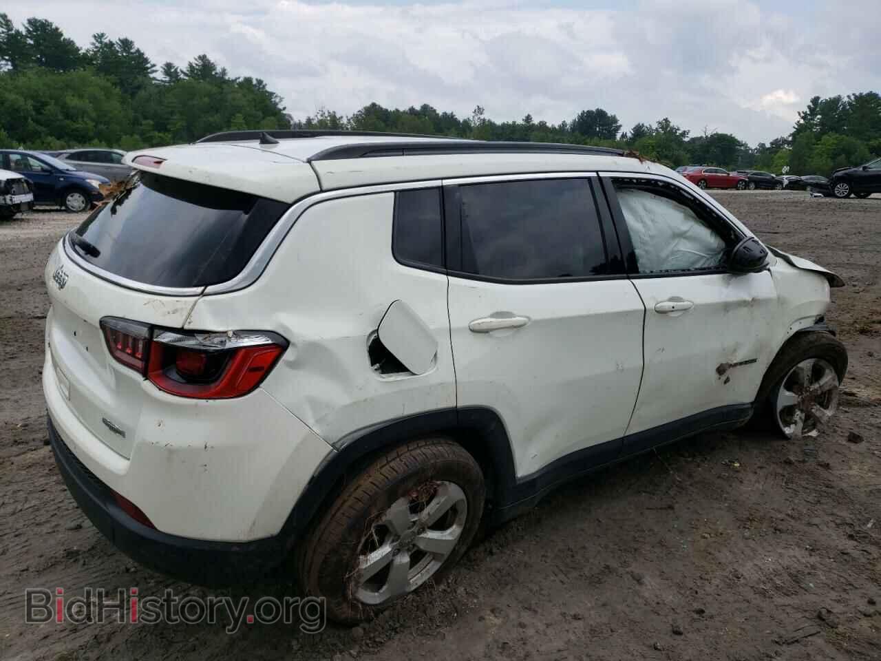 2017 JEEP COMPASS - VIN: 3C4NJDBB1HT672141 - Фото 3