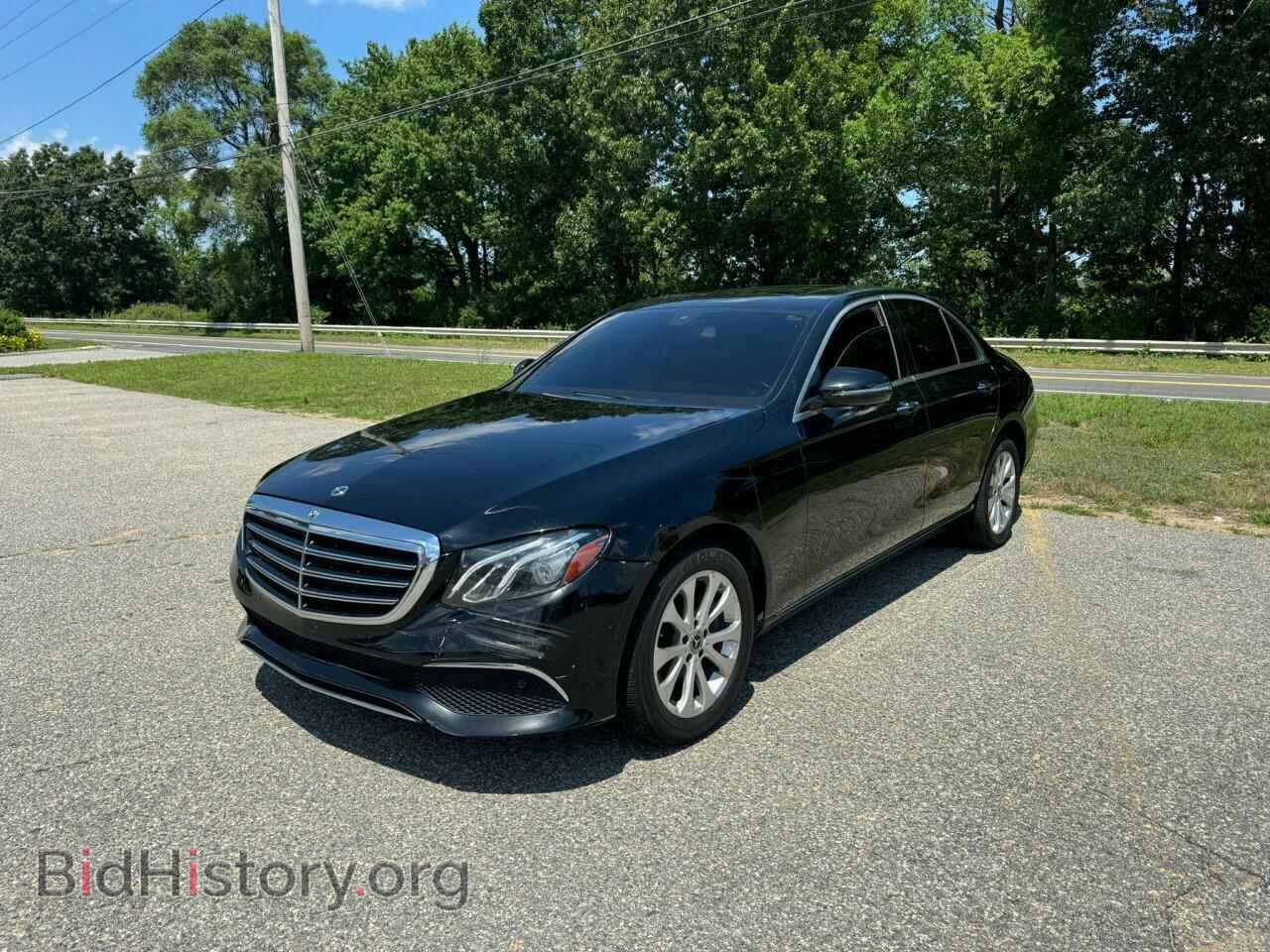 2018 MERCEDES-BENZ E-CLASS - VIN: WDDZF4KB5JA338118 - Фото 2