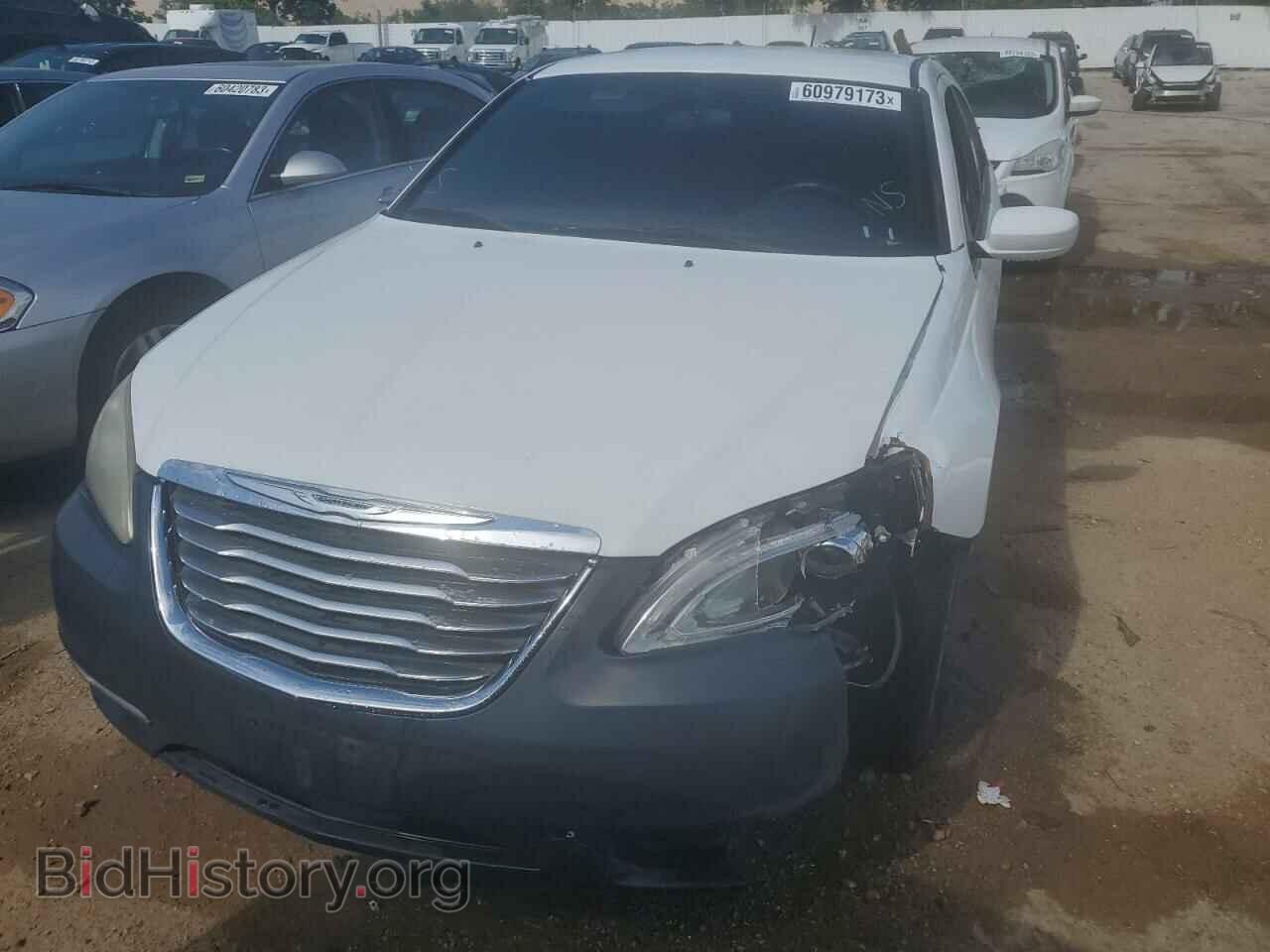 2014 CHRYSLER 200 - VIN: 1C3CCBAB1EN205373 - Фото 5
