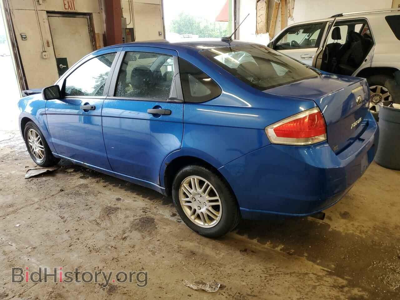 2011 FORD FOCUS - VIN: 1FAHP3FN1BW112749 - Фото 2