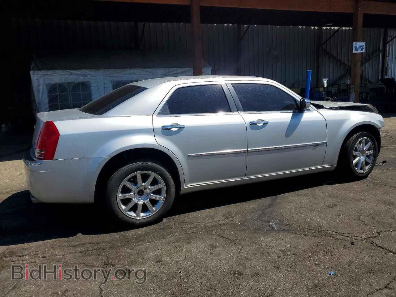 2010 CHRYSLER 300 - VIN: 2C3CA6CT5AH279692 - Photo 3