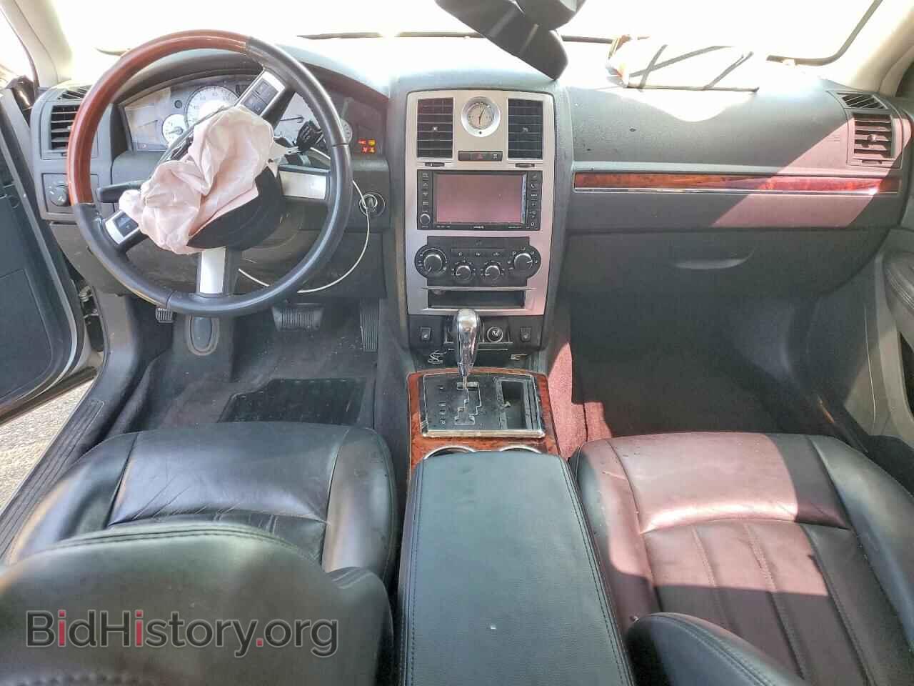 2010 CHRYSLER 300 - VIN: 2C3CA6CT5AH279692 - Photo 8