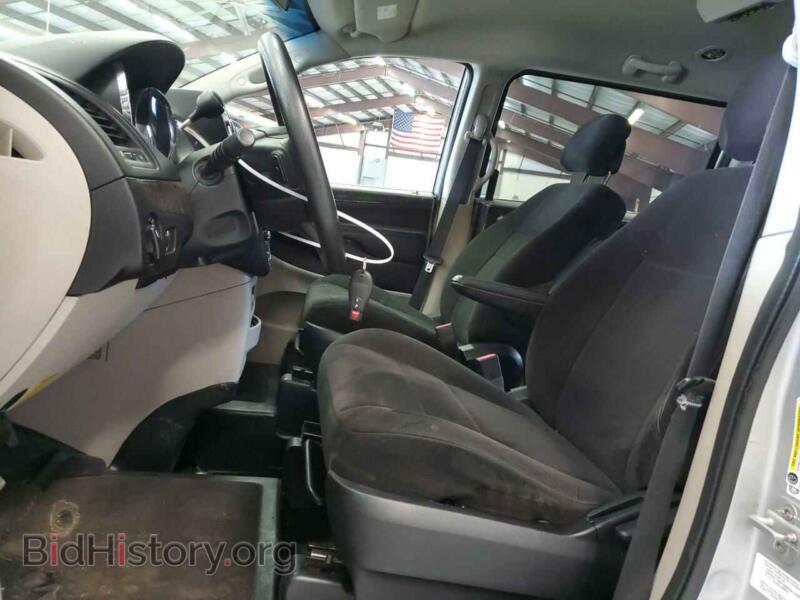 2011 Dodge CARAVAN (VIN 2D4RN4DG1BR772834) — photo 7 of 14