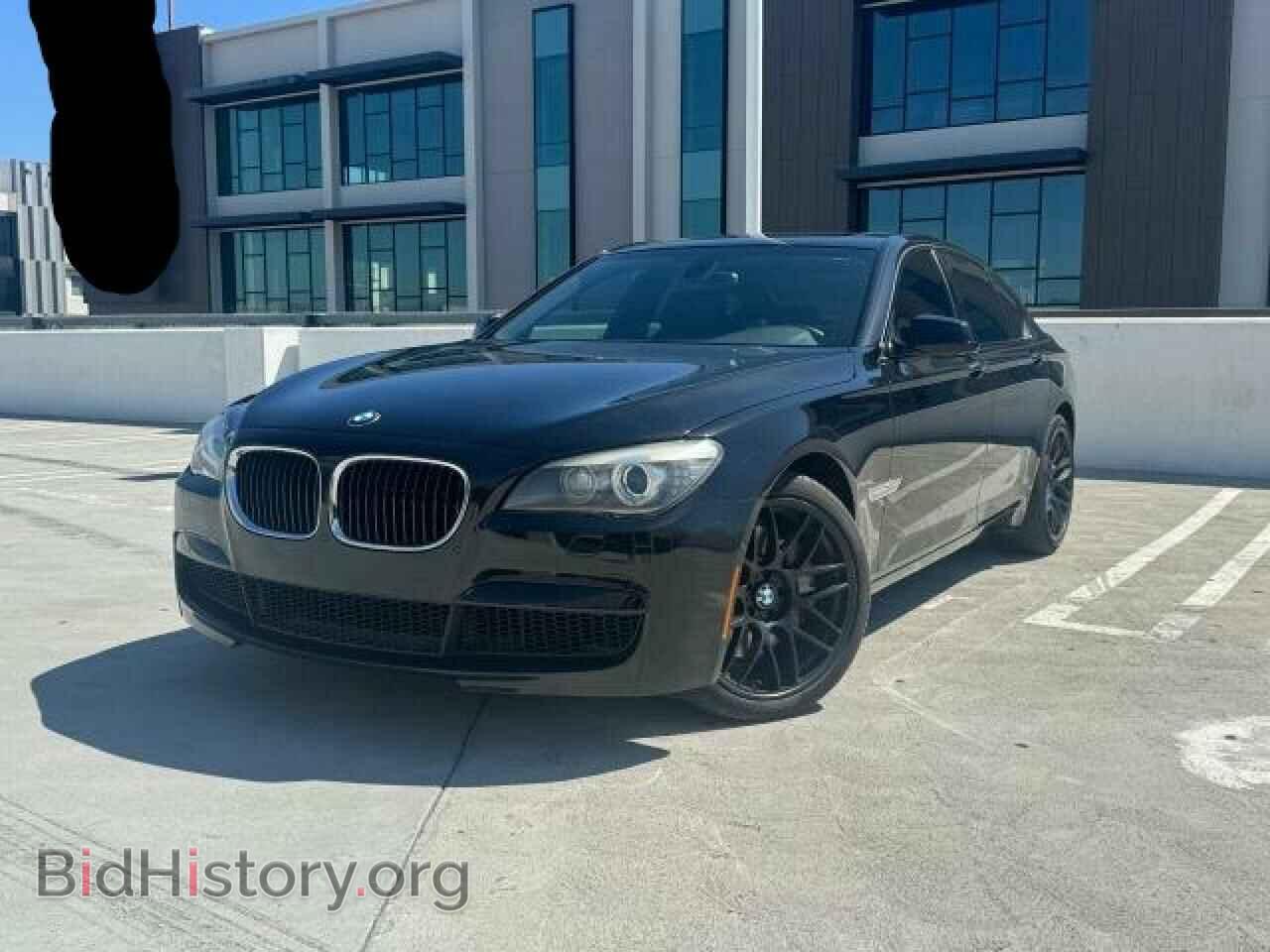 2011 BMW 7 SERIES - VIN: WBAKA8C58BCY37041 - Фото 2