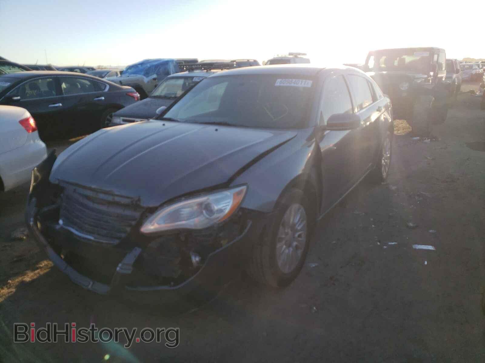 2012 CHRYSLER 200 - VIN: 1C3CCBAB4CN135042 - Фото 2