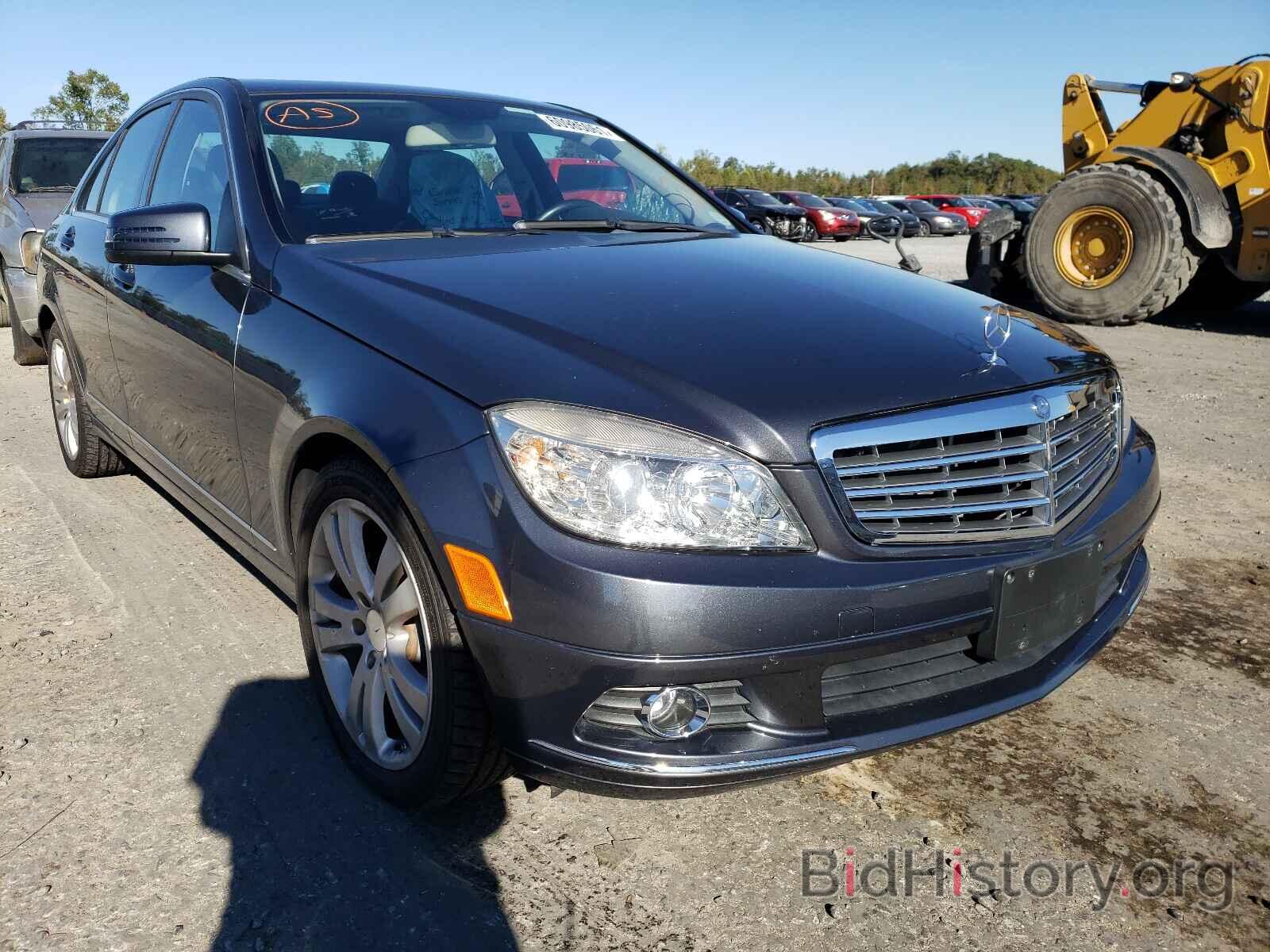 Photo WDDGF8BB5BR139619 - MERCEDES-BENZ C-CLASS 2011