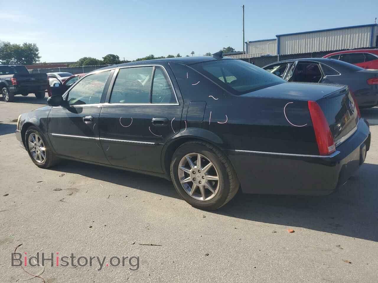 2011 CADILLAC DTS - VIN: 1G6KD5E67BU117693 - Фото 2