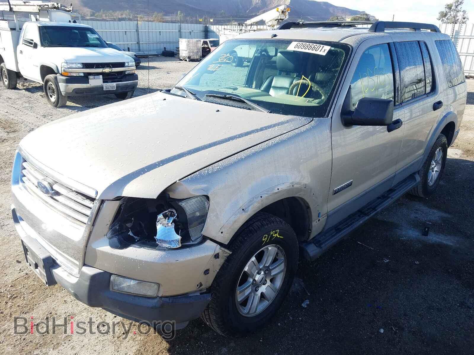 2006 FORD EXPLORER - VIN: 1FMEU63E56ZA21933 - Фото 2