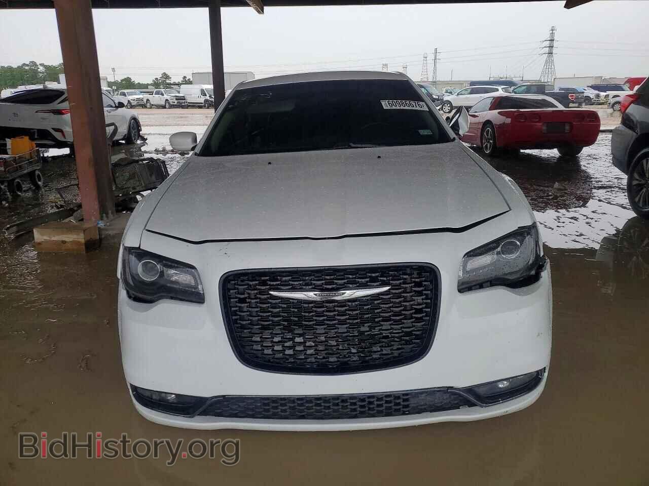 2019 CHRYSLER 300 - VIN: 2C3CCAAG4KH511736 - Photo 5
