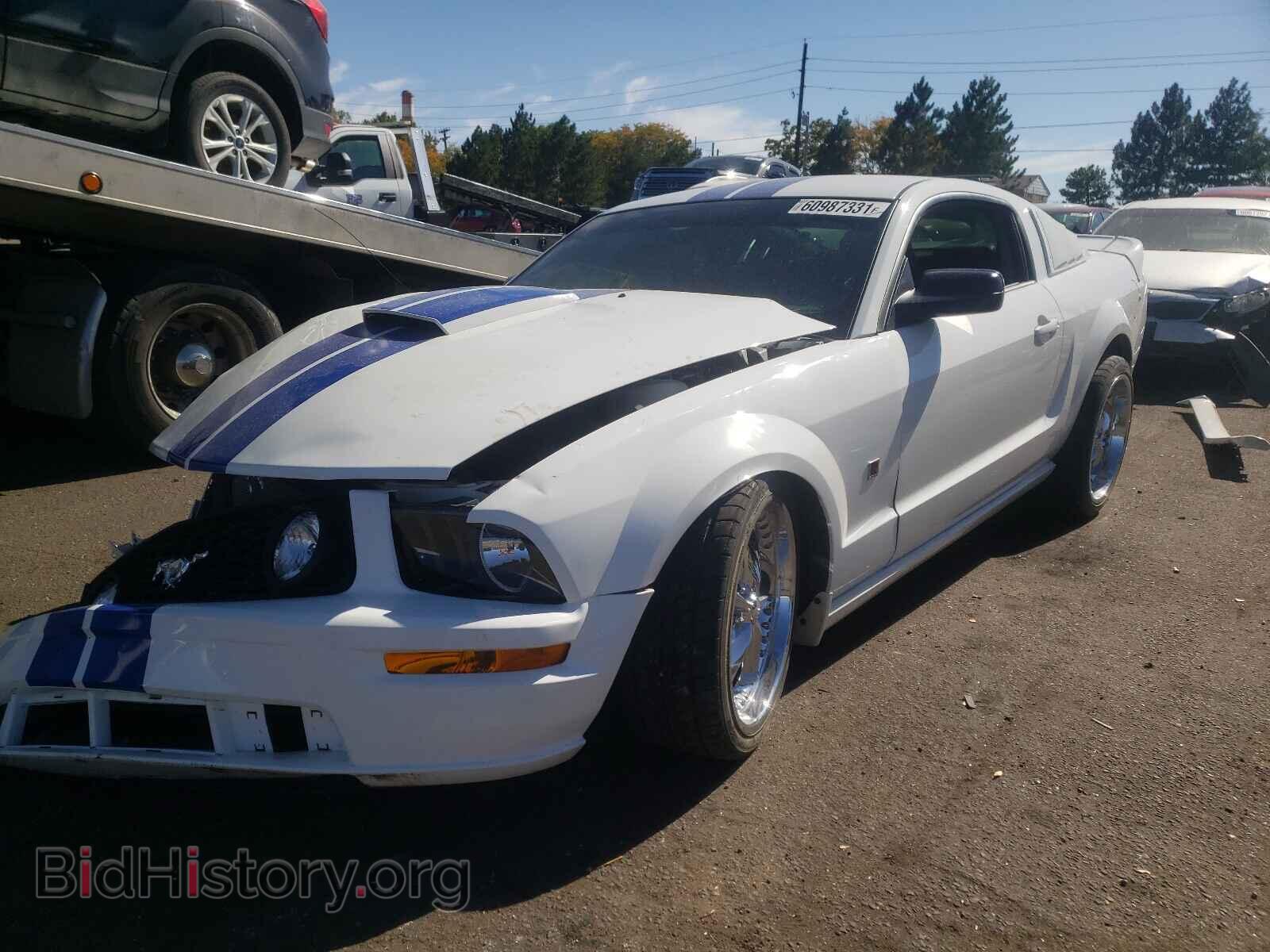 2007 FORD MUSTANG - VIN: 1ZVHT82H975308001 - Фото 2