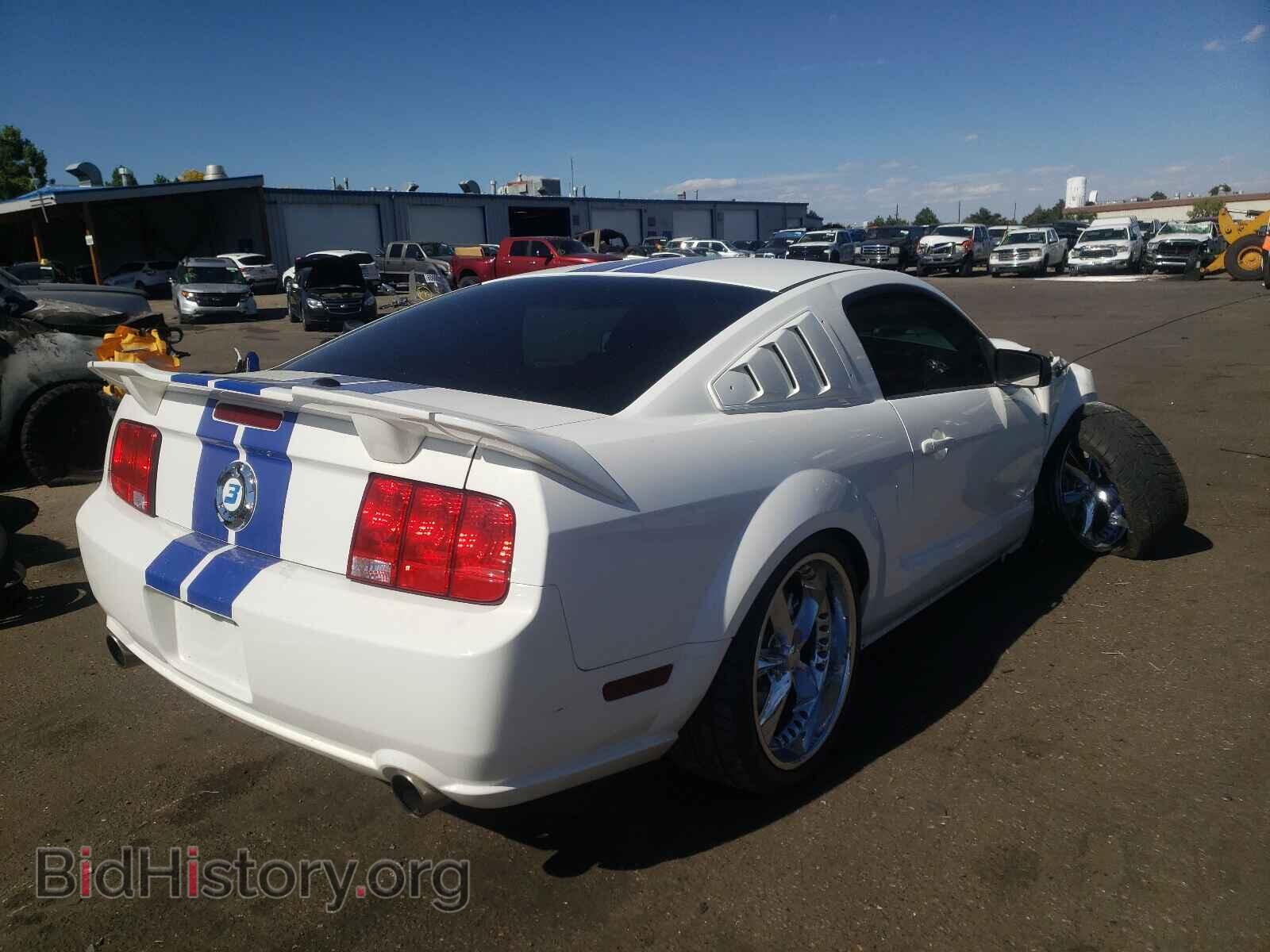 2007 FORD MUSTANG - VIN: 1ZVHT82H975308001 - Фото 4