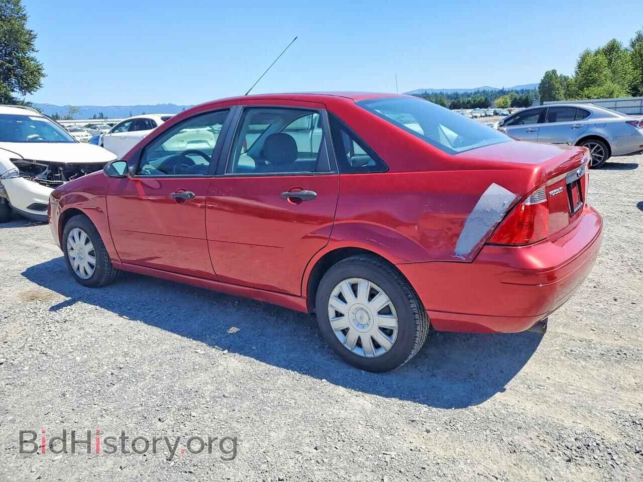 2005 FORD FOCUS - VIN: 1FAFP34N55W187033 - Photo 2