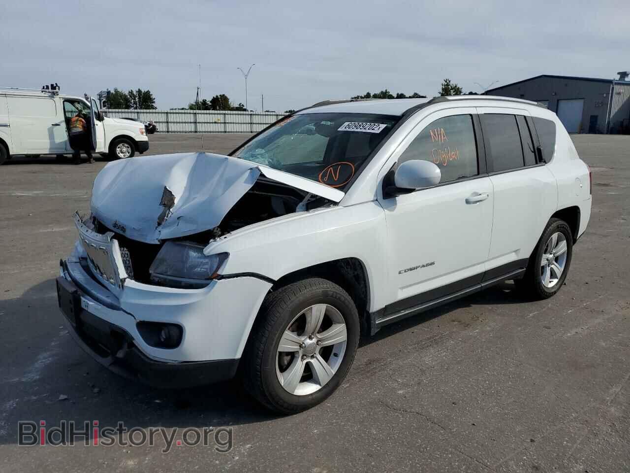 2014 JEEP COMPASS - VIN: 1C4NJDEB0ED892304 - Photo 2