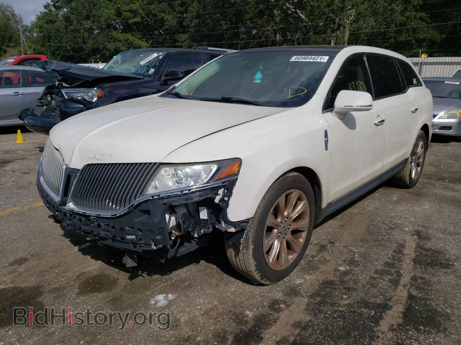 2013 LINCOLN MKT - VIN: 2LMHJ5AT6DBL58407 - Фото 2
