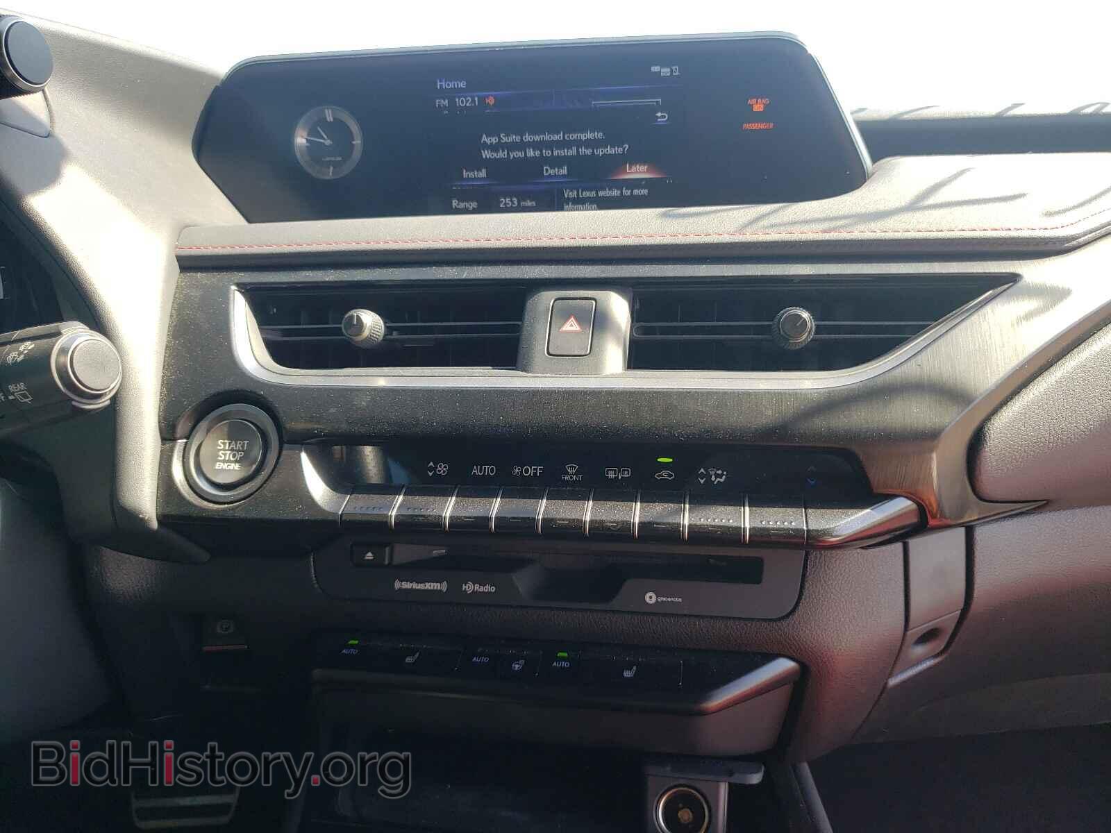 2019 LEXUS UX 200 - VIN: JTHY3JBH7K2005608 - Фото 9