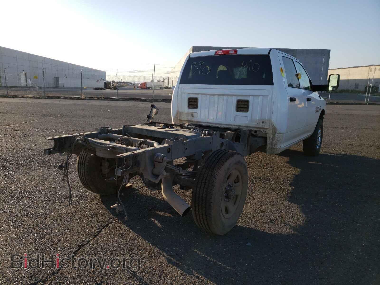 2018 RAM 3500 - VIN: 3C63R3GL5JG104007 - Фото 4