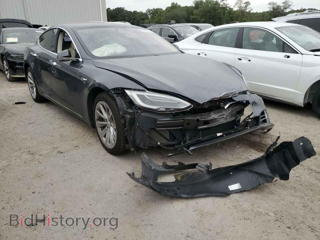 Фотография 5YJSA1E28HF228590 - TESLA MODEL S 2017