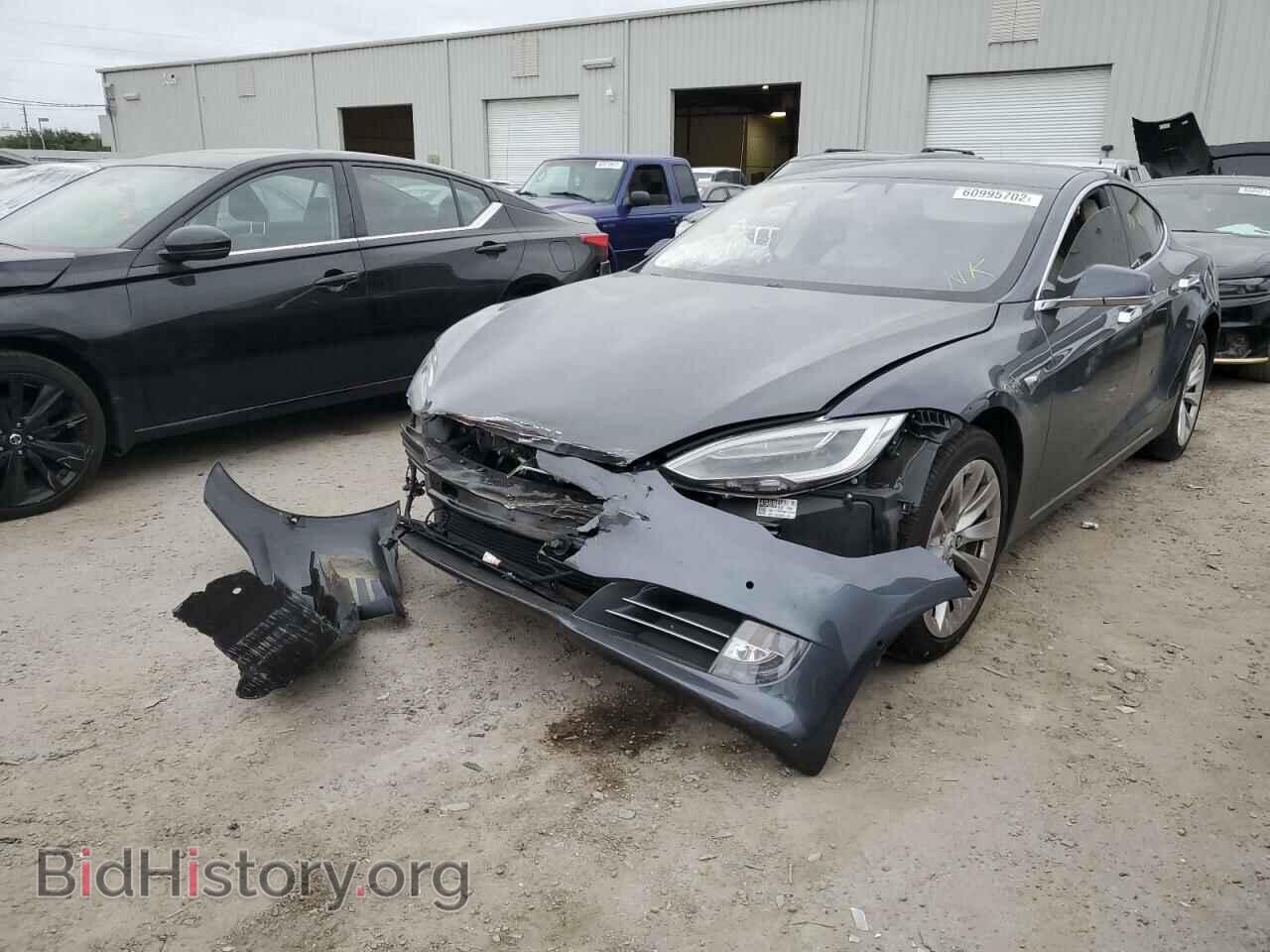 2017 TESLA MODEL S - VIN: 5YJSA1E28HF228590 - Фото 2