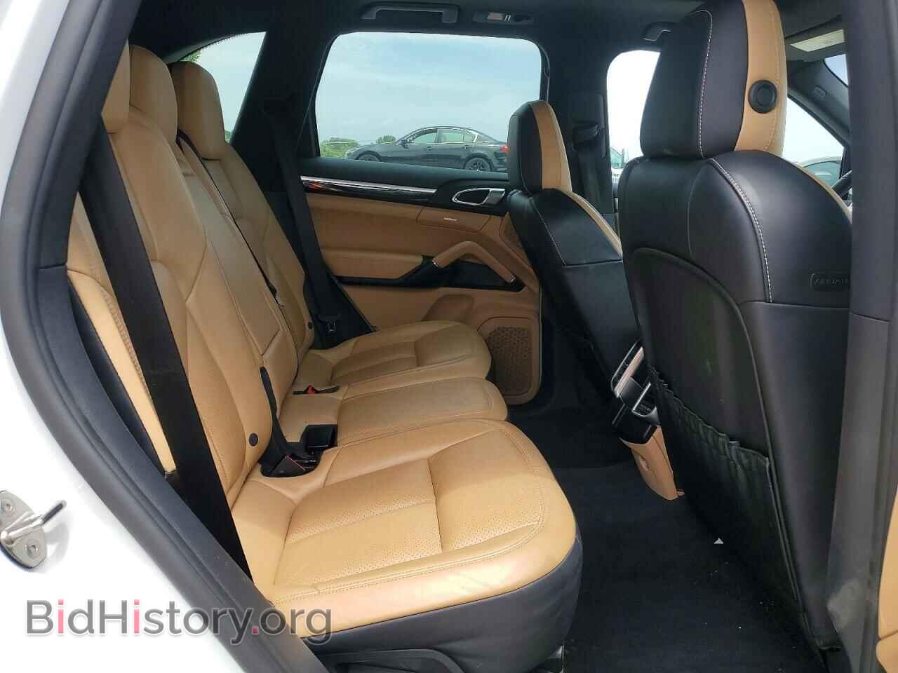 2016 PORSCHE CAYENNE - VIN: WP1AA2A27GLA05264 - Photo 11