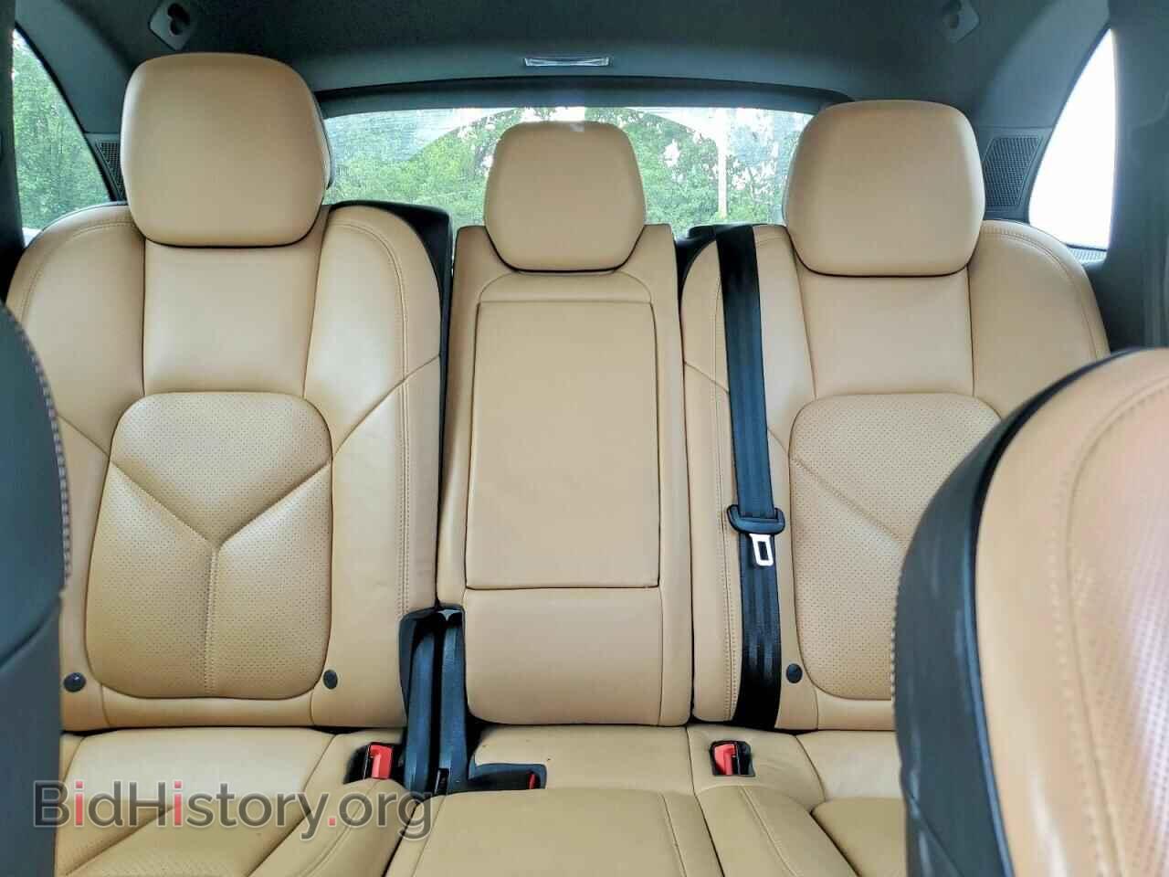 2016 PORSCHE CAYENNE - VIN: WP1AA2A27GLA05264 - Photo 10