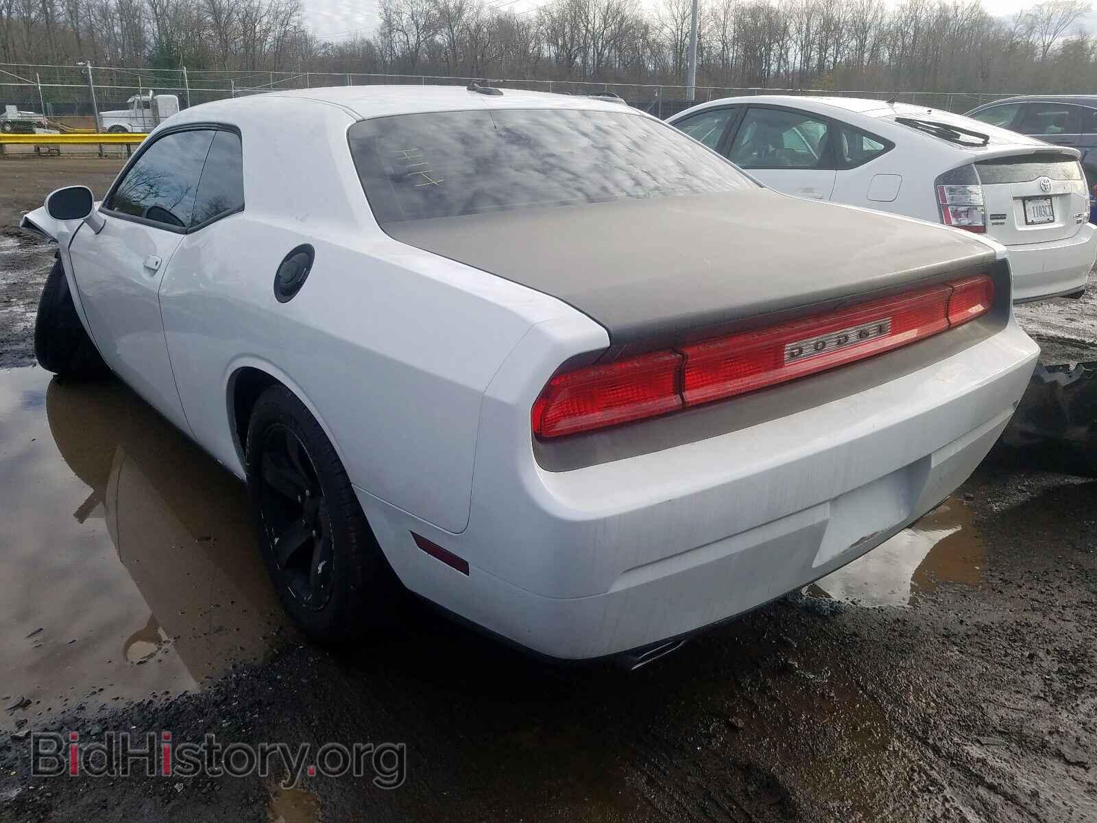 2014 DODGE CHALLENGER - VIN: 2C3CDYAG2EH111572 - Фото 3