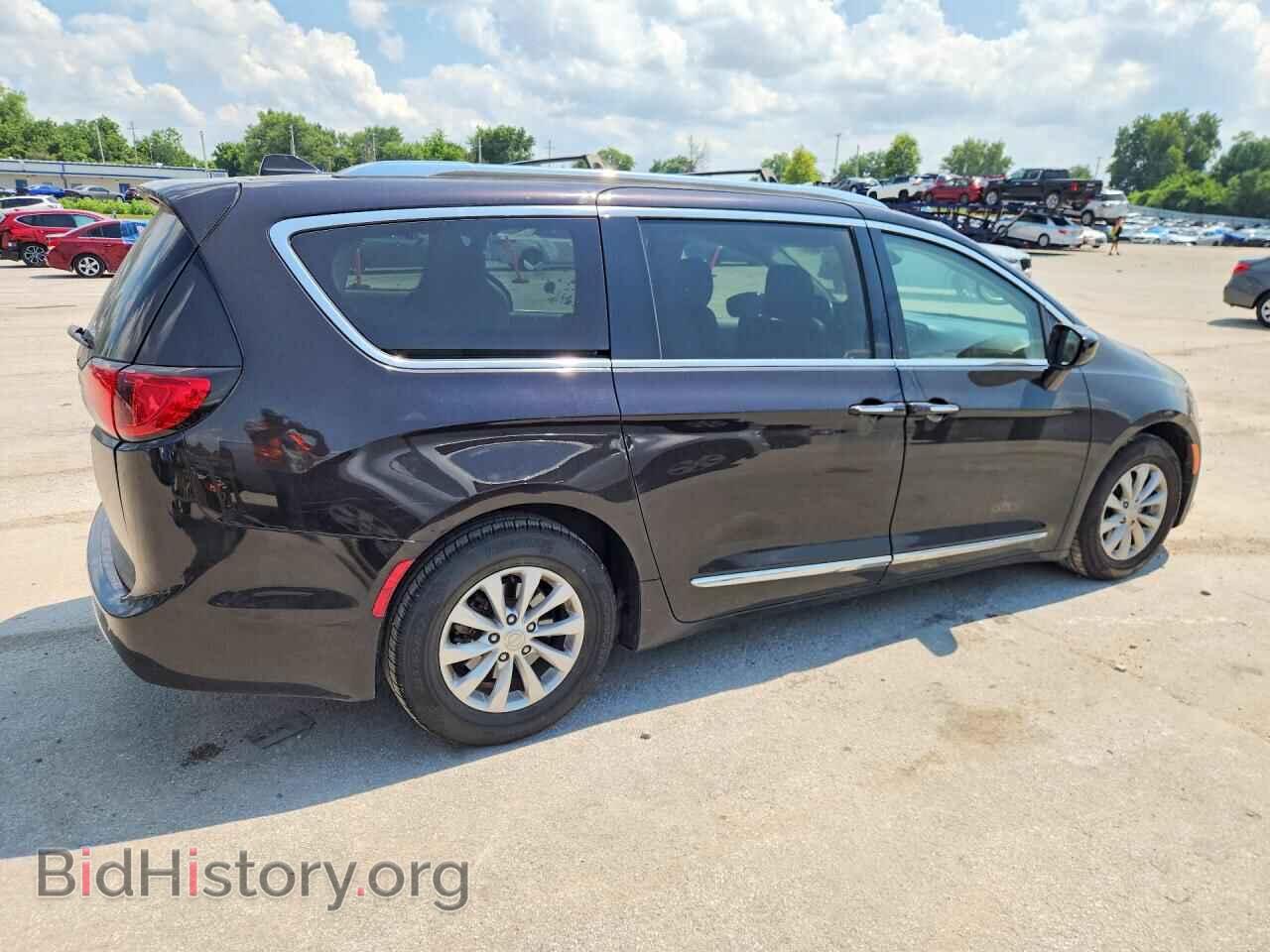 2018 CHRYSLER PACIFICA - VIN: 2C4RC1BG1JR217207 - Фото 3