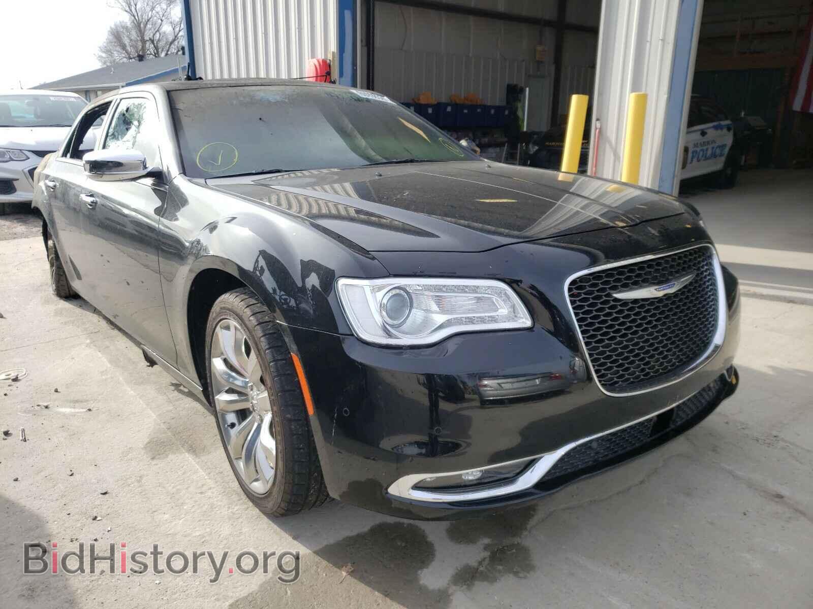 Фотография 2C3CCAEG2JH301645 - CHRYSLER 300 2018