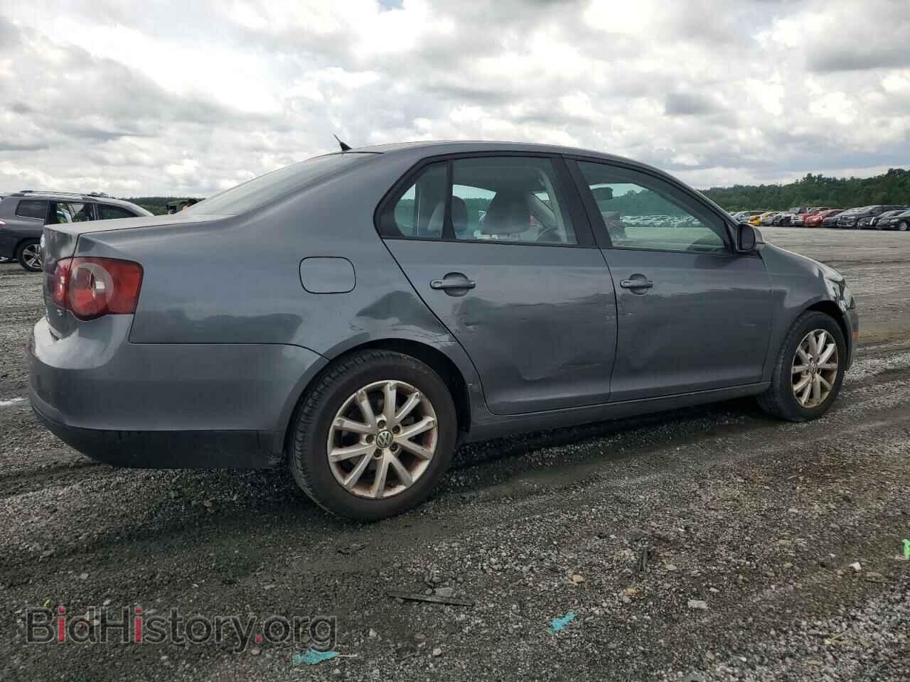 2010 VOLKSWAGEN JETTA - VIN: 3VWAX7AJ2AM152809 - Фото 3