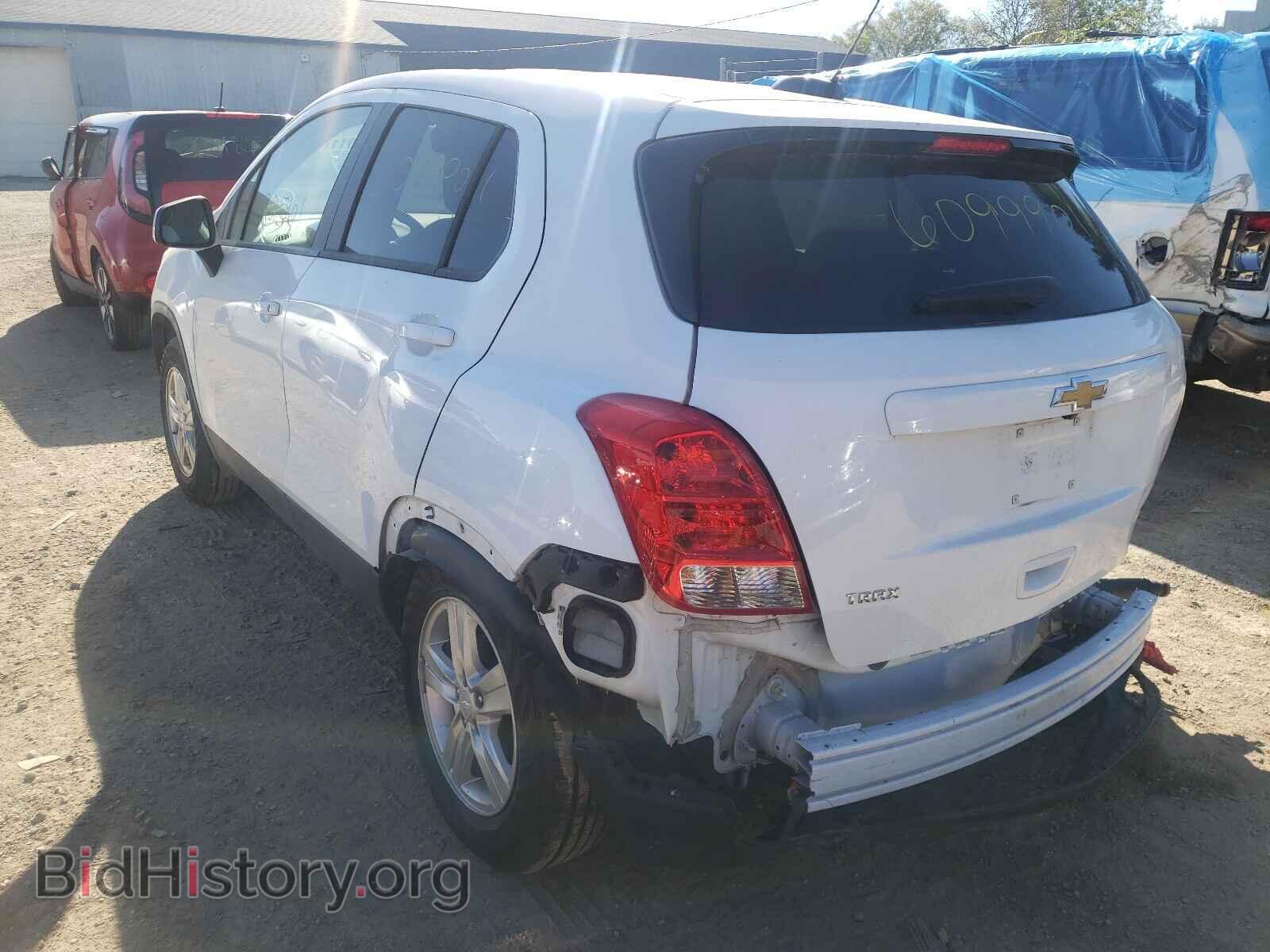 2019 CHEVROLET TRAX - VIN: 3GNCJKSB3KL405822 - Фото 3