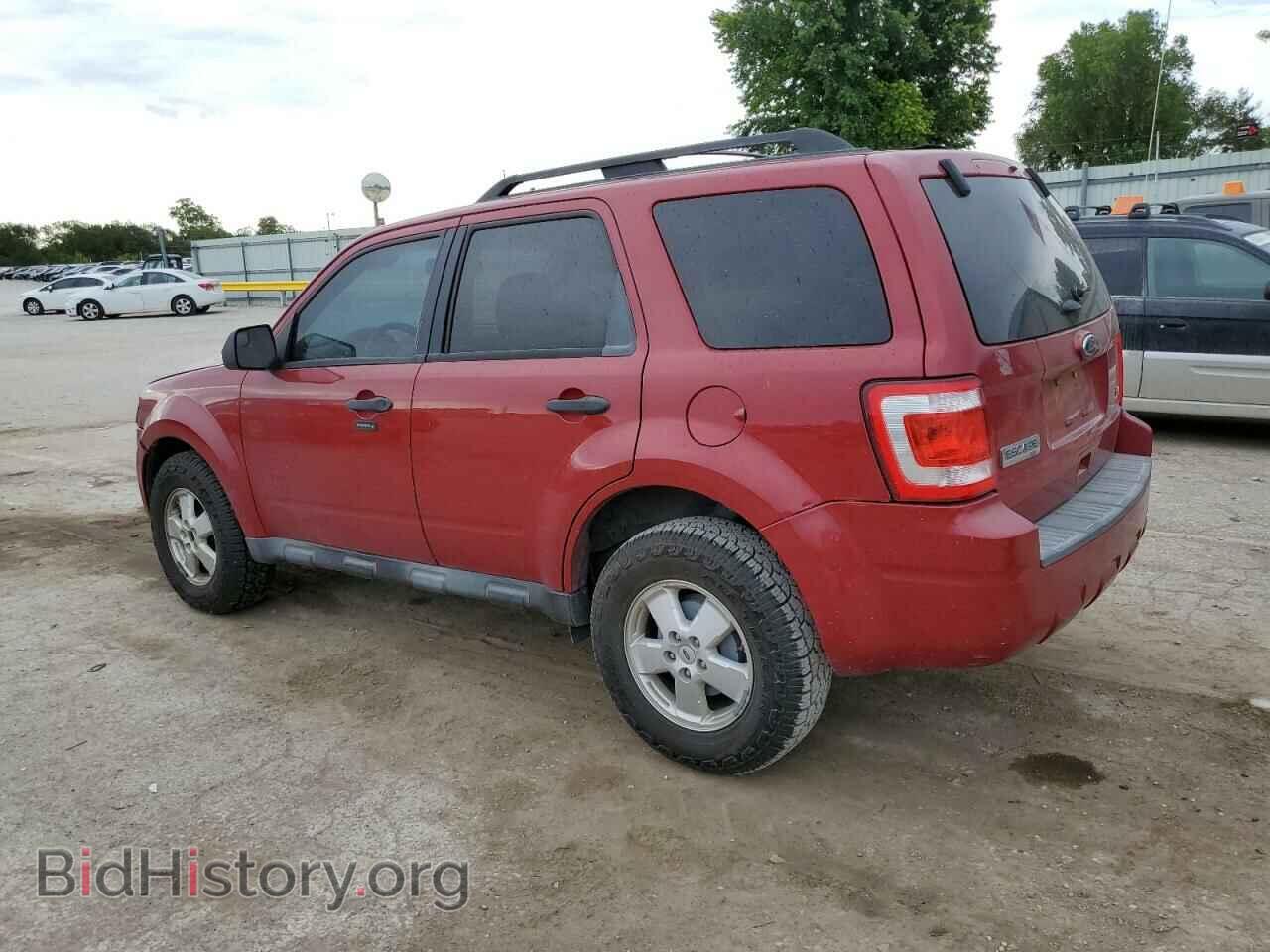 2011 FORD ESCAPE - VIN: 1FMCU0DG1BKC04415 - Фото 2