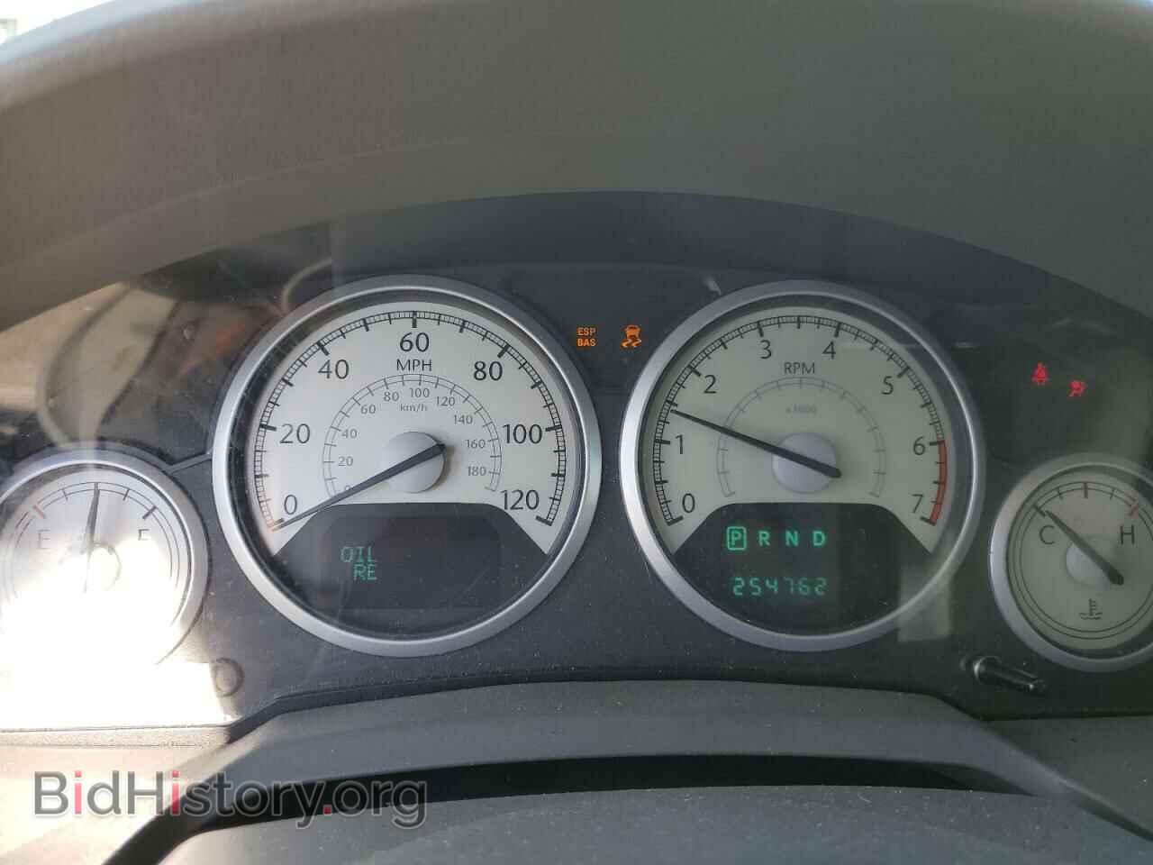2008 CHRYSLER MINIVAN - VIN: 2A8HR54PX8R663180 - Фото 9