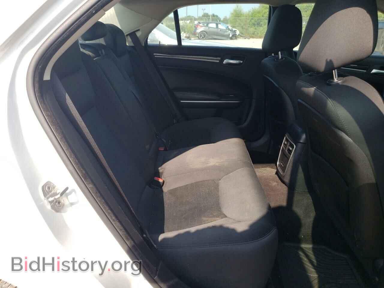 2015 CHRYSLER 300 - VIN: 2C3CCAAG7FH872903 - Фото 10