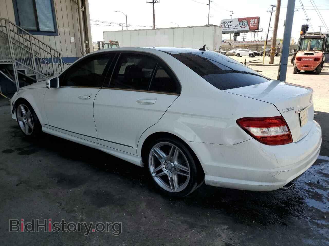 2010 MERCEDES-BENZ C-CLASS - VIN: WDDGF5EB2AR100365 - Фото 2