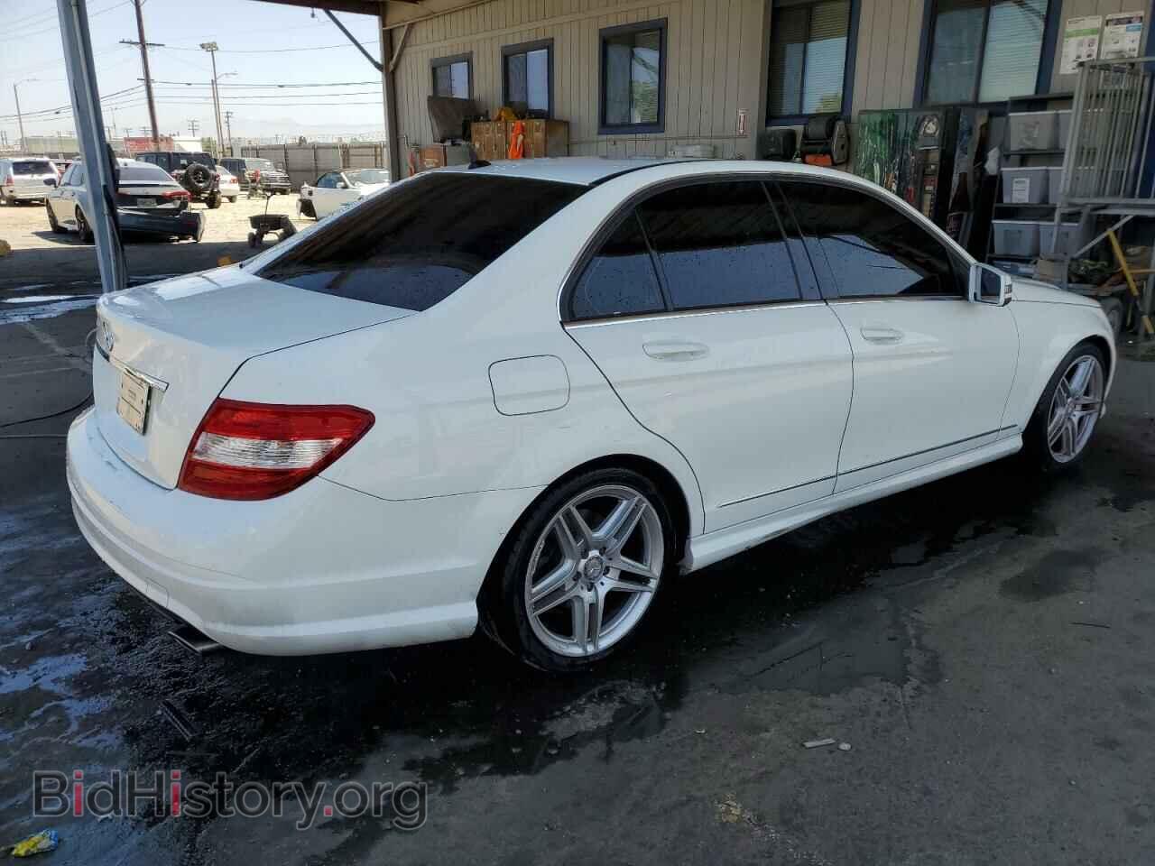 2010 MERCEDES-BENZ C-CLASS - VIN: WDDGF5EB2AR100365 - Фото 3